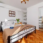 House Bozica With Sauna And Pool