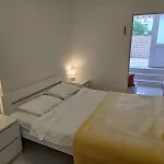 Apartment Ella