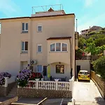 Tolles Appartement Meri 3 Mit Grill Und Garten