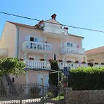 Apartments In Malinska - Insel Krk 53288