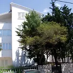 Apartment In Novi Vinodolski 15493