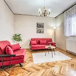 Apartment Maklen-2 By Interhome
