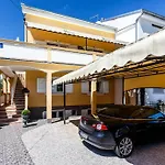 Sara Apartments Malinska