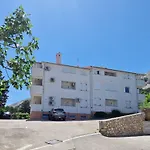 Apartment Zoric Baska
