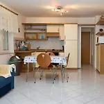 Toni Nv - Apartment 30 M From The Beach