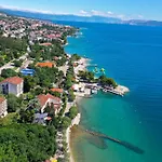 Apartments With Sea View