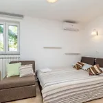 Holiday House Trsja