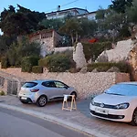 Apartment Igor 2 With Terrace And Sea View