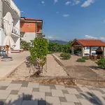 1 Bedroom Cozy Apartment In Novi Vinodolski