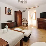 Apartment Fantov Old Town Residence