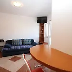 Apartment Djikic