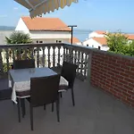 Apartments In Crikvenica 41042