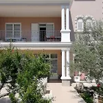Seafront Family Apartment Una - Sunny Rab Island