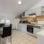 Beautiful Apartment In Opric With Wifi