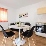 1 Bedroom Amazing Apartment In Cizici