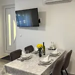 Cozy Apartment In Dramalj With Wifi
