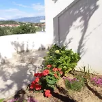 Two-Bedroom Apartment Lopar Near Sea 2