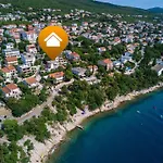 Apartment In Crikvenica 13715