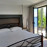 Artistic Beach House With Pool