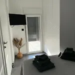 Studio Apartman Mango