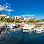 Magnificent Sea View, Boat Mooring - Jurica Ana