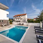 Villa Valis Lopar