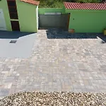 Apartments Zana