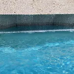 Sea House Pool & Jacuzzi - Privilege Point Camping & Villas