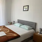 Apartman Mira