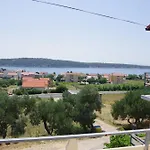 Serene Barbat Escape With Just Minutes From The Beach