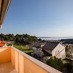 Sea View Apartment Lea