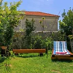 Holiday Home In Drivenik 39517