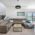 Deluxe Villa With Swimming Pool, Whirlpool On The Roof Terrace With A Beautiful Sea View - By Traveler Tourist Agency Krk Id 2125 I
