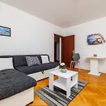 Apartment Meri 2Nd Floor
