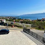 Apartments Lescanec