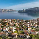 Apartments Vladan With Terrace