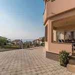 Apartment In Crikvenica 13779