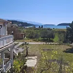 Apartments With A Parking Space Kampor, Rab - 5000