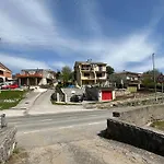Redhill Apartments