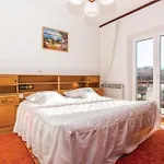 Beautiful Apartment In Grizane With 2 Bedrooms And Wifi