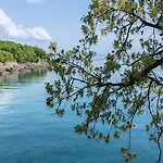 Deluxe Sea View Apartment Mate Balote