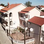 Apartment In Lopar With Balcony, Air Conditioning, Wifi 87-3