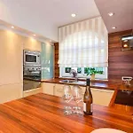 Gorgeous Apartment In Porat - Malinska With Wifi