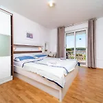 Guesthouse Mira