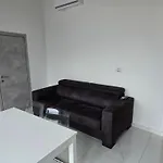 Vis A Vis Apartments