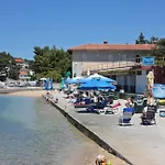 Apartments With A Parking Space Palit, Rab - 4970
