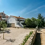 Apartment Zdravko A4