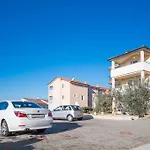 Apartment Ivana 2435