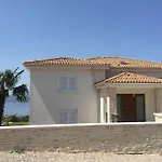 Villa Avalon