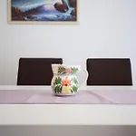 Apartment Polugic